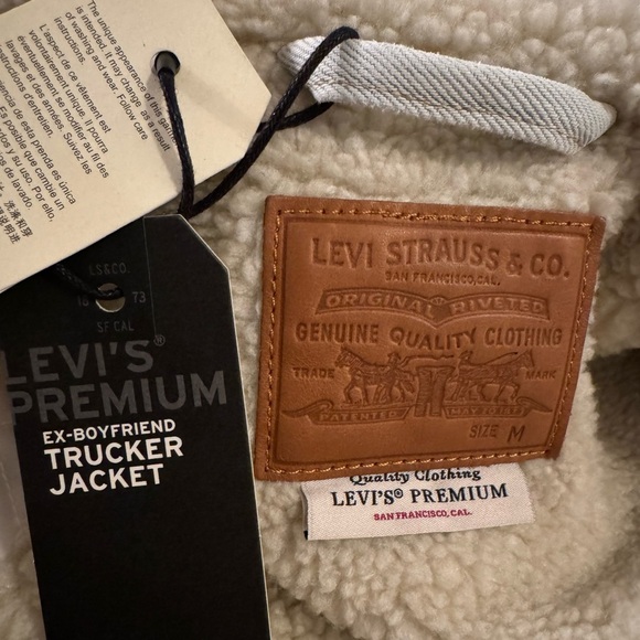 NWT Levi Premium Ex Boyfriend Trucker Jacket - Picture 4 of 6